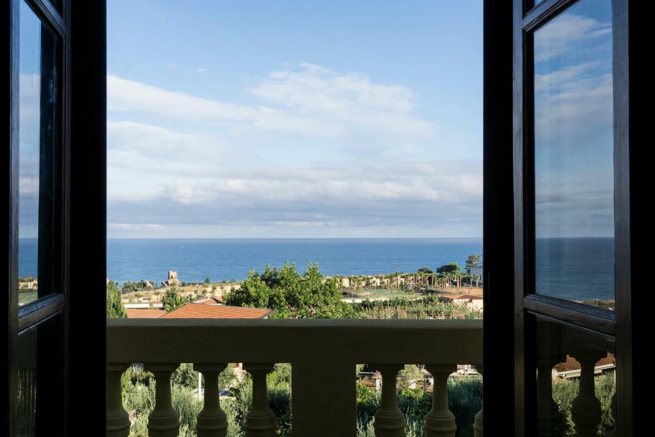 Villa Santa Lucia تْشيفالو المظهر الخارجي الصورة